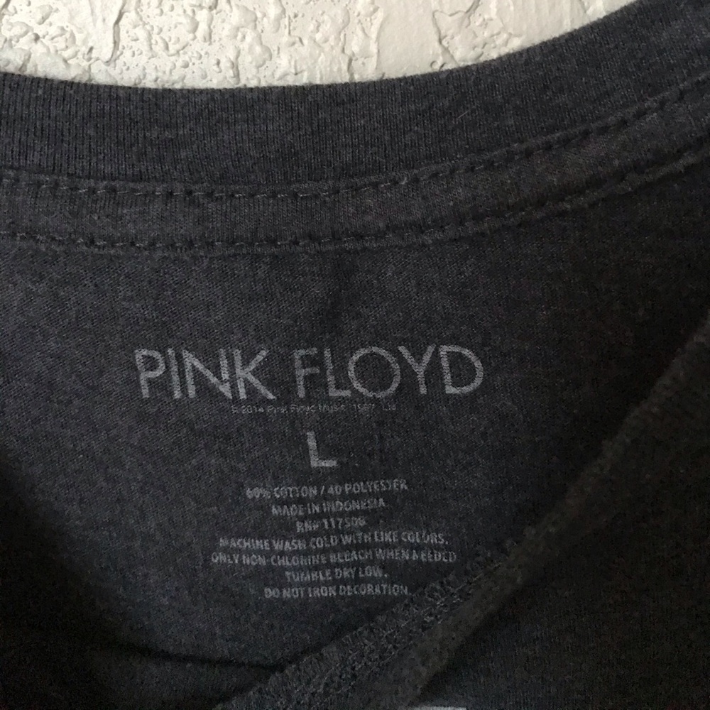 Pink Floyd Tank - Picture 4 of 5